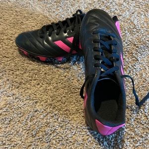 Adidas Soccer Cleats size 4.5